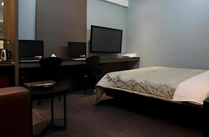 Cinema Motel 3*