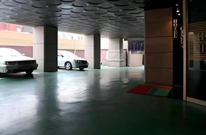 Cinema 3*